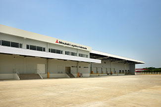 ハラル対応の配送センター（MM2100 Distribution Center）